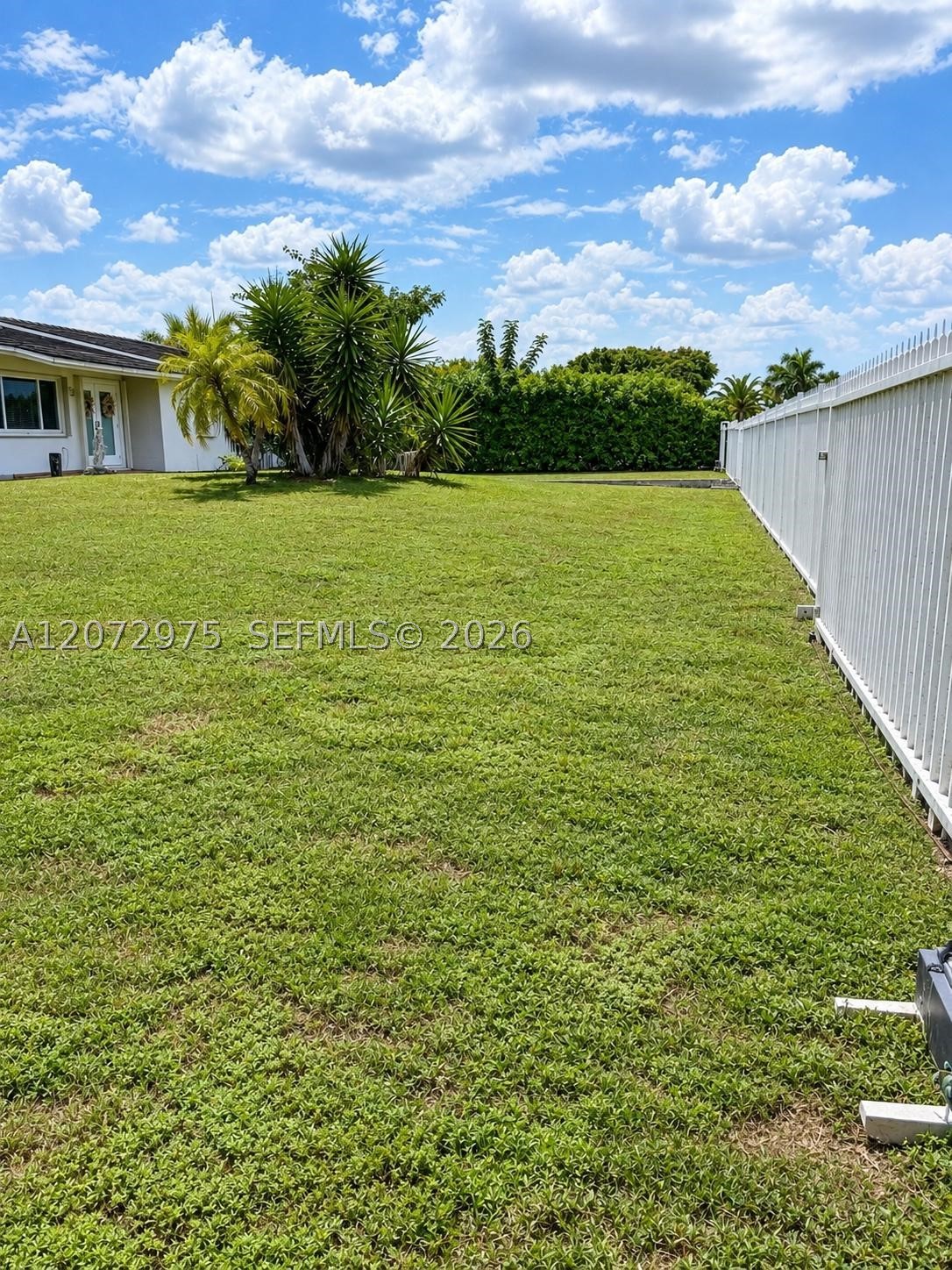 Homestead photo 3