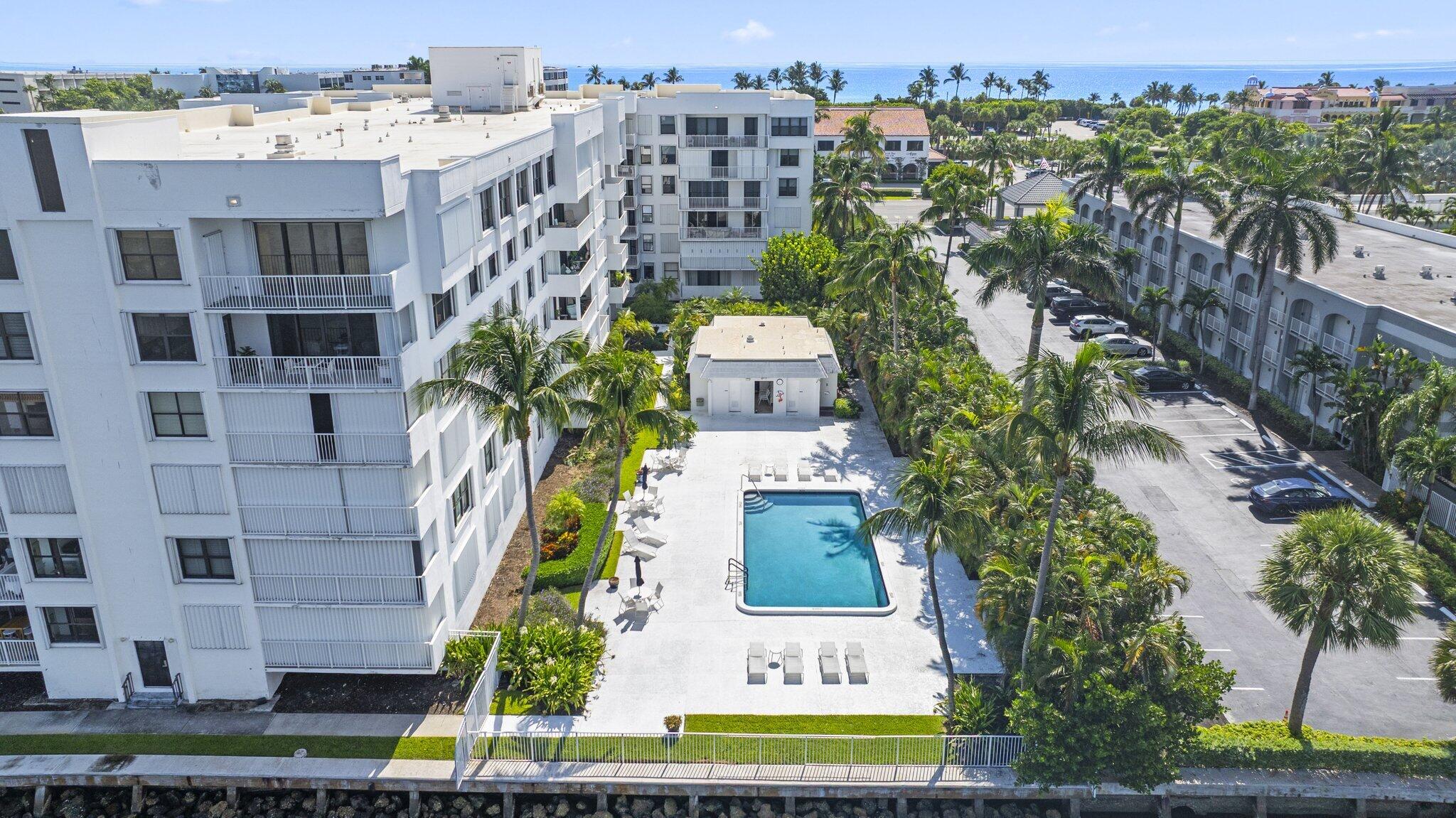 Palm Beach photo 3