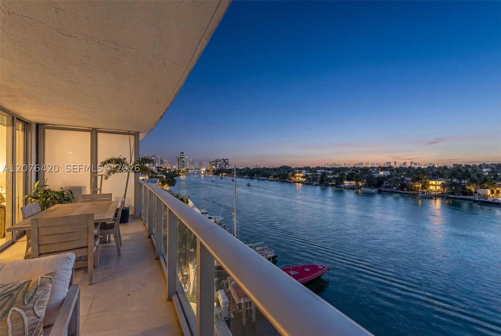 Miami Beach photo 1