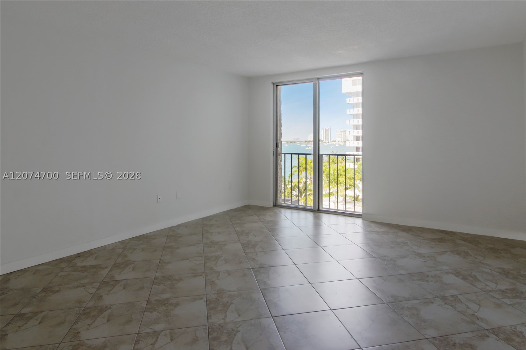 Miami Beach photo 2