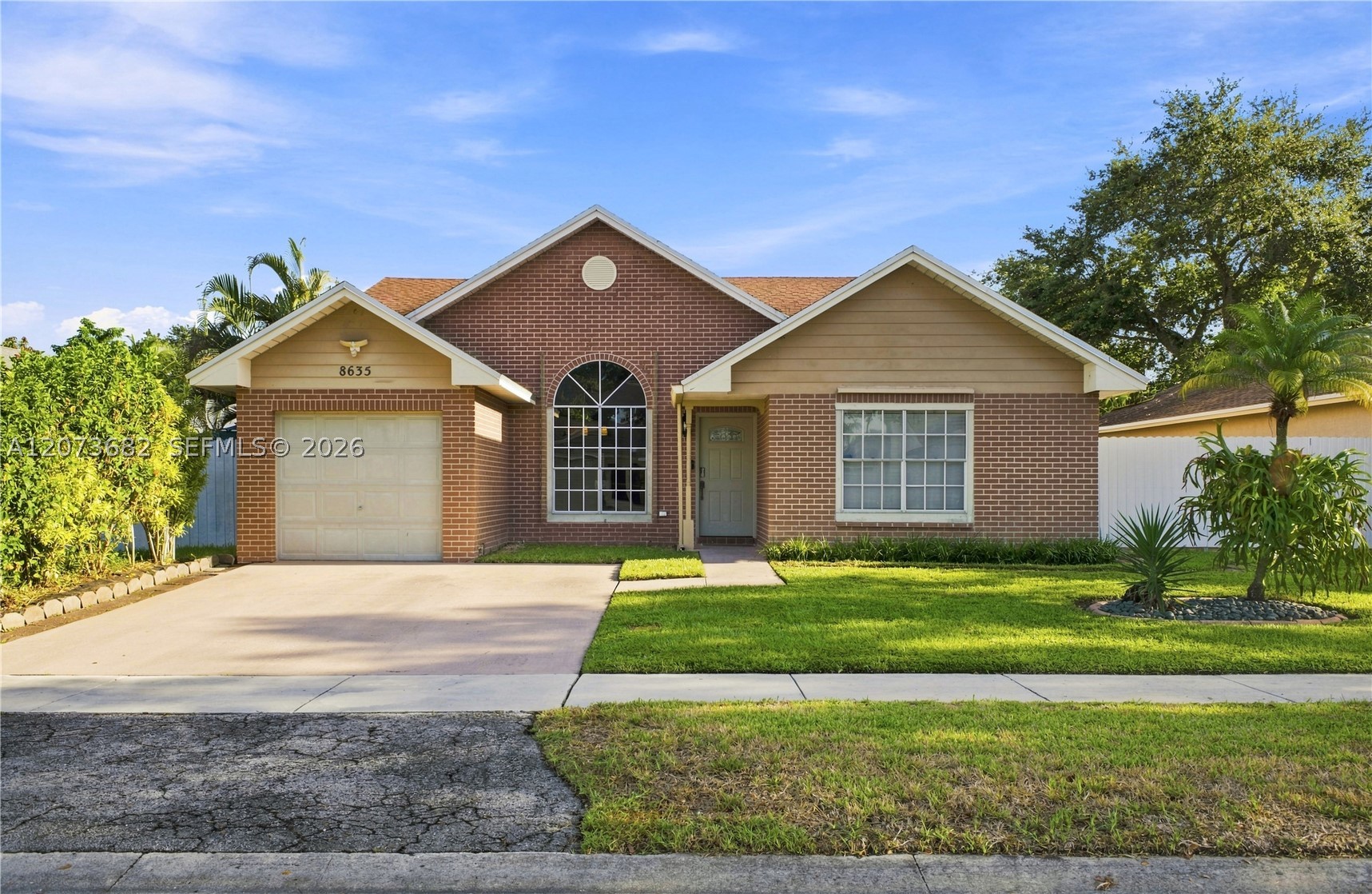 Pembroke Pines photo 1