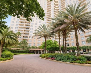 Aventura photo 1