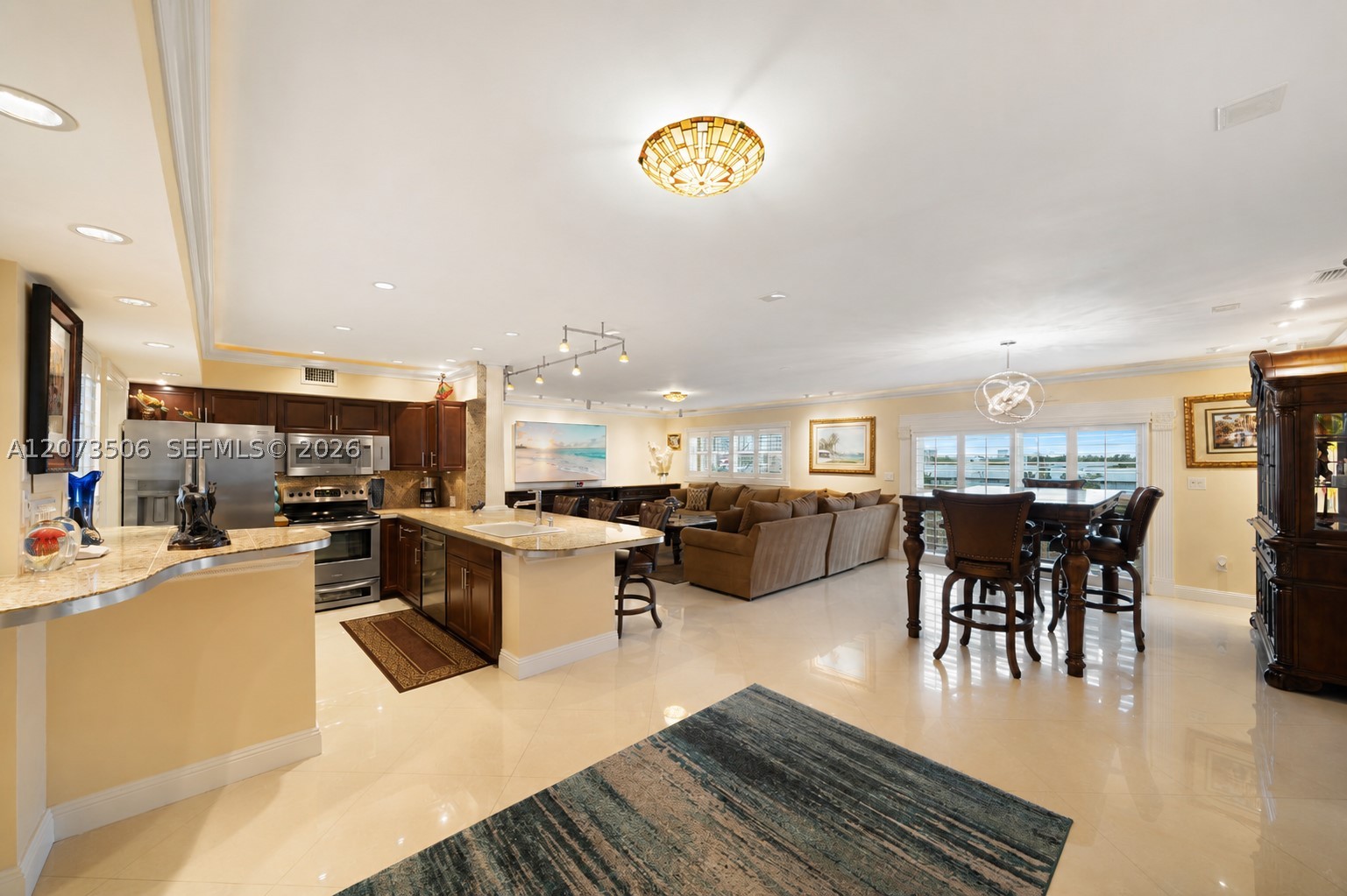 North Miami Beach photo 3