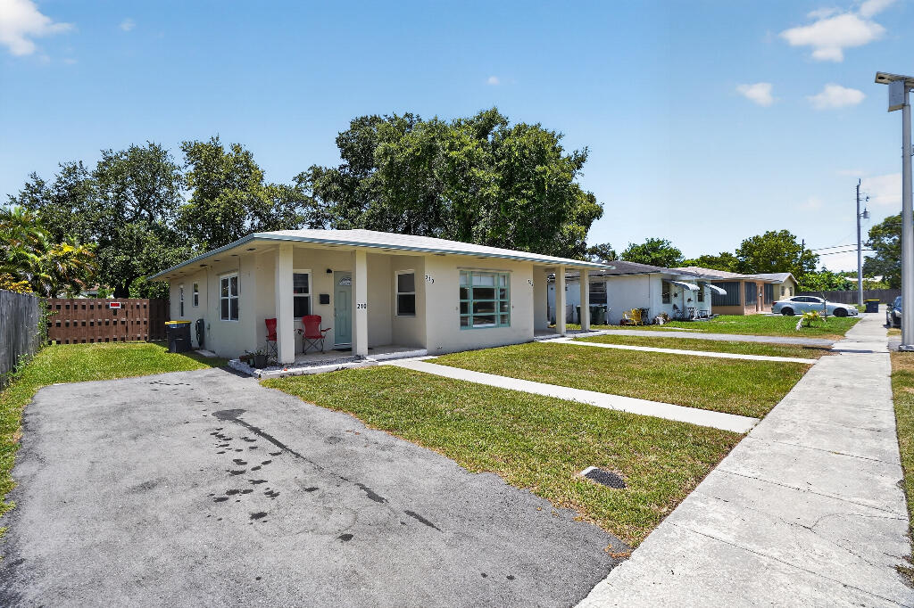 Dania Beach photo 3
