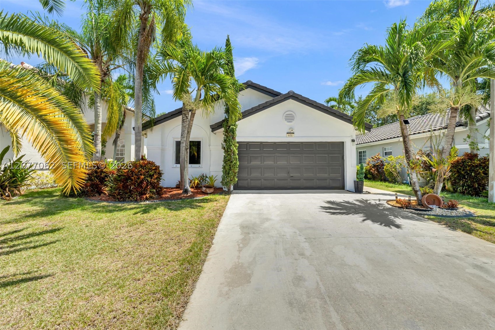 Pembroke Pines photo 1