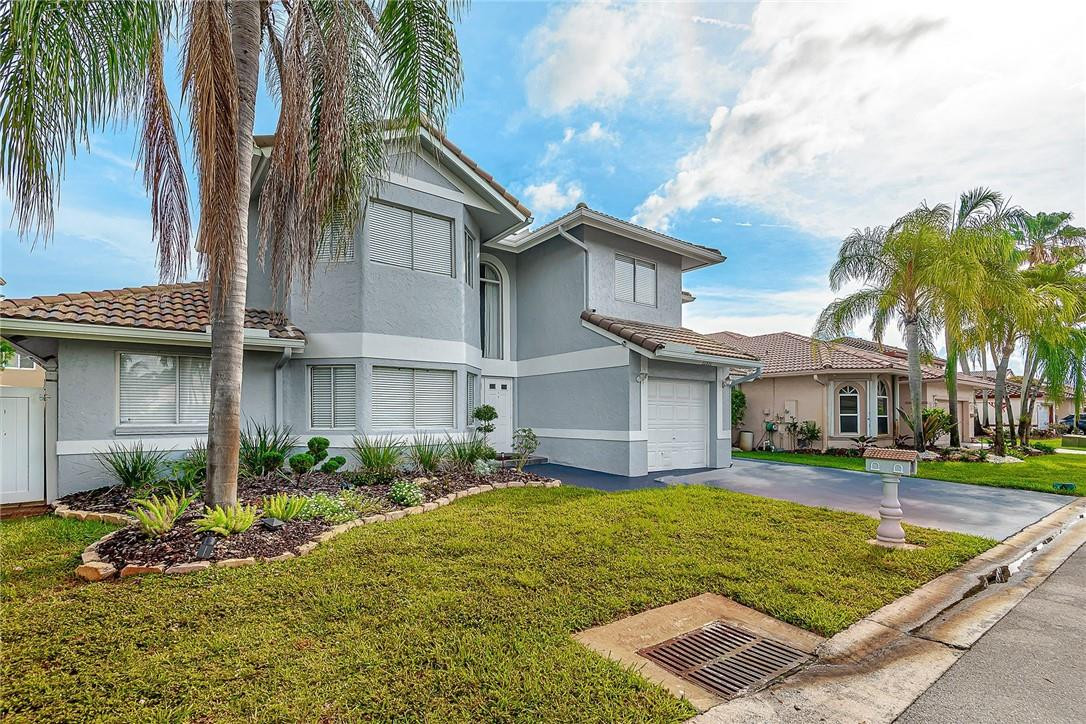 Pembroke Pines photo 2