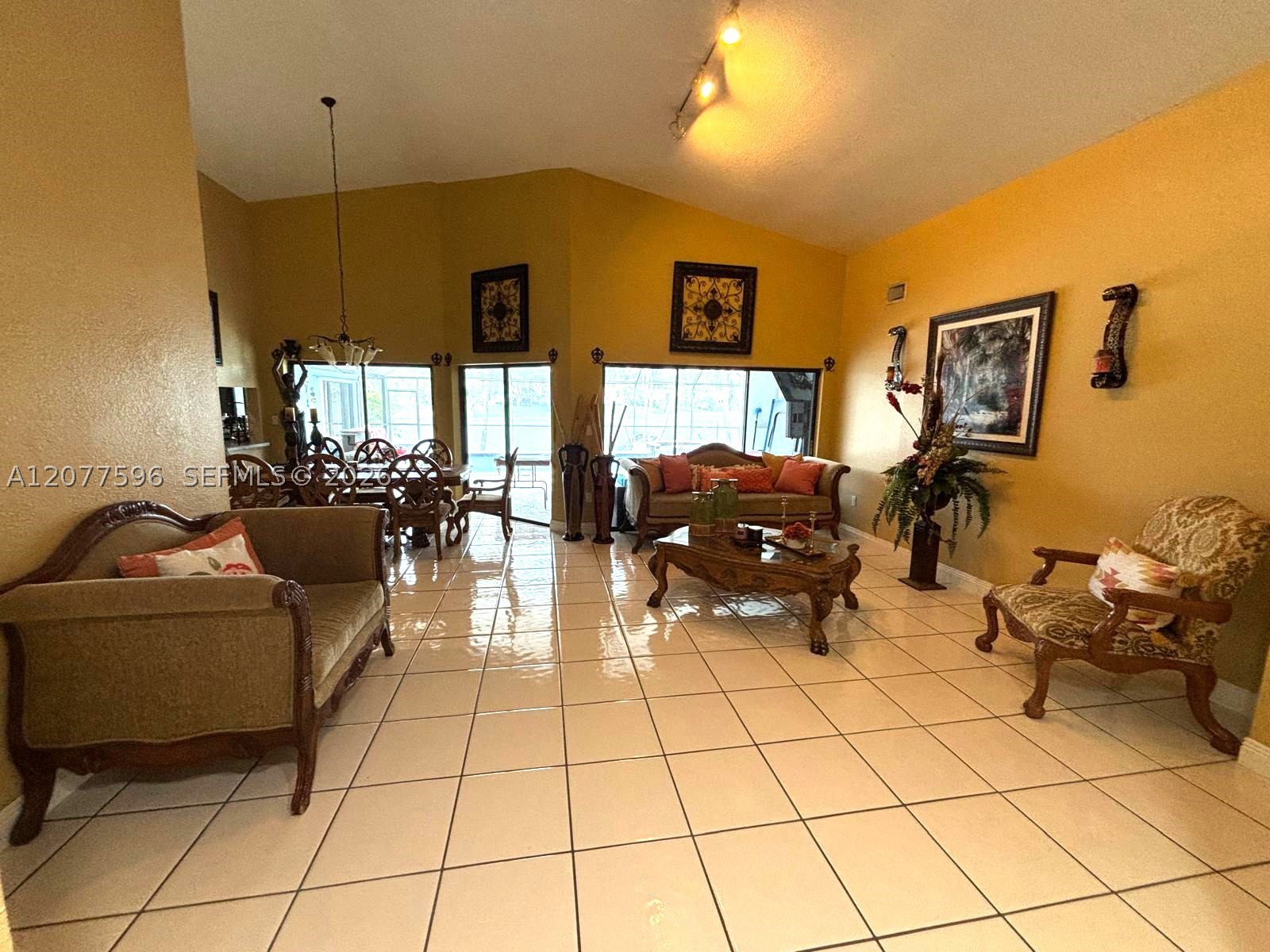 Miami Lakes photo 4