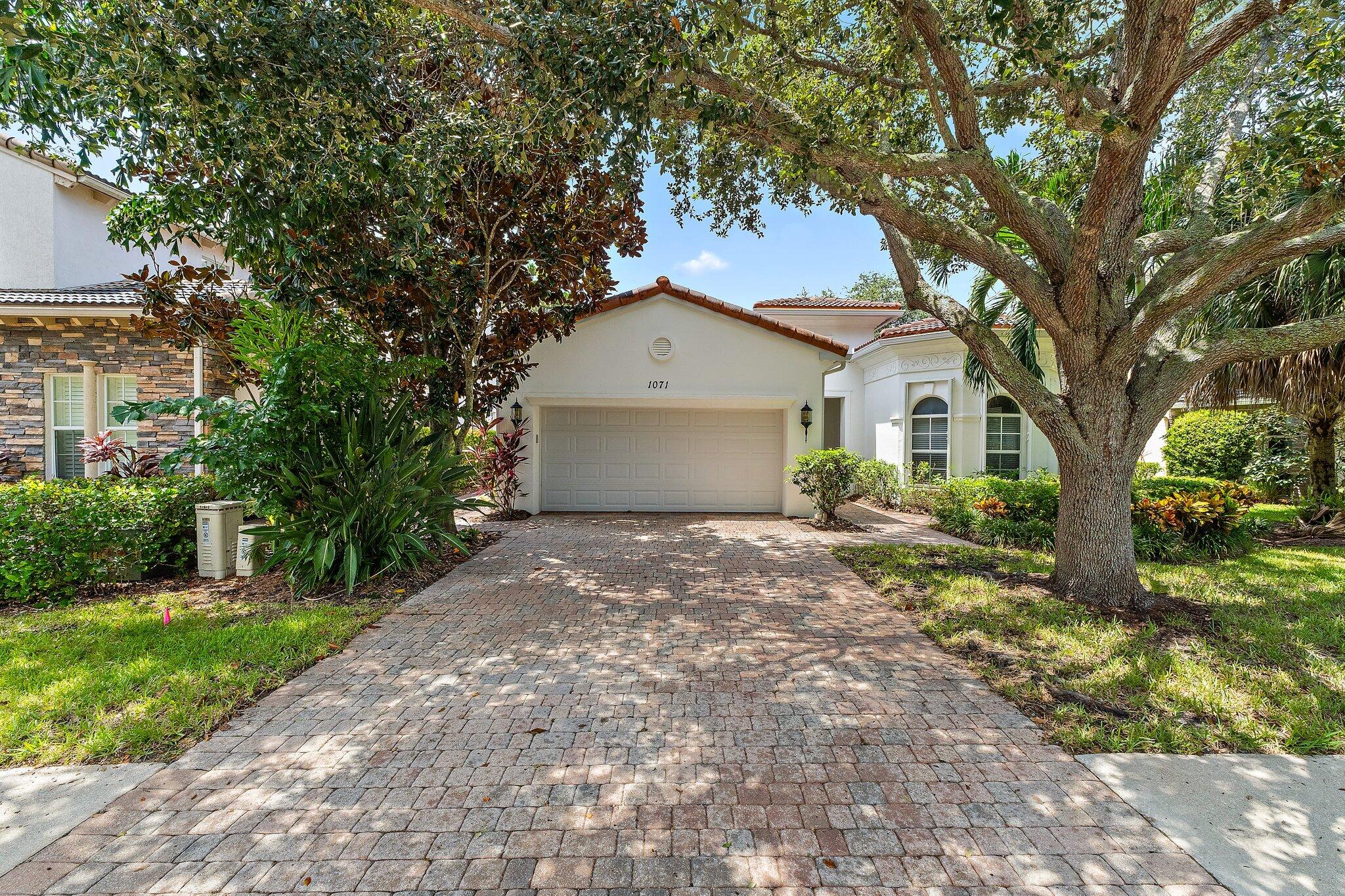 Palm Beach Gardens photo 3