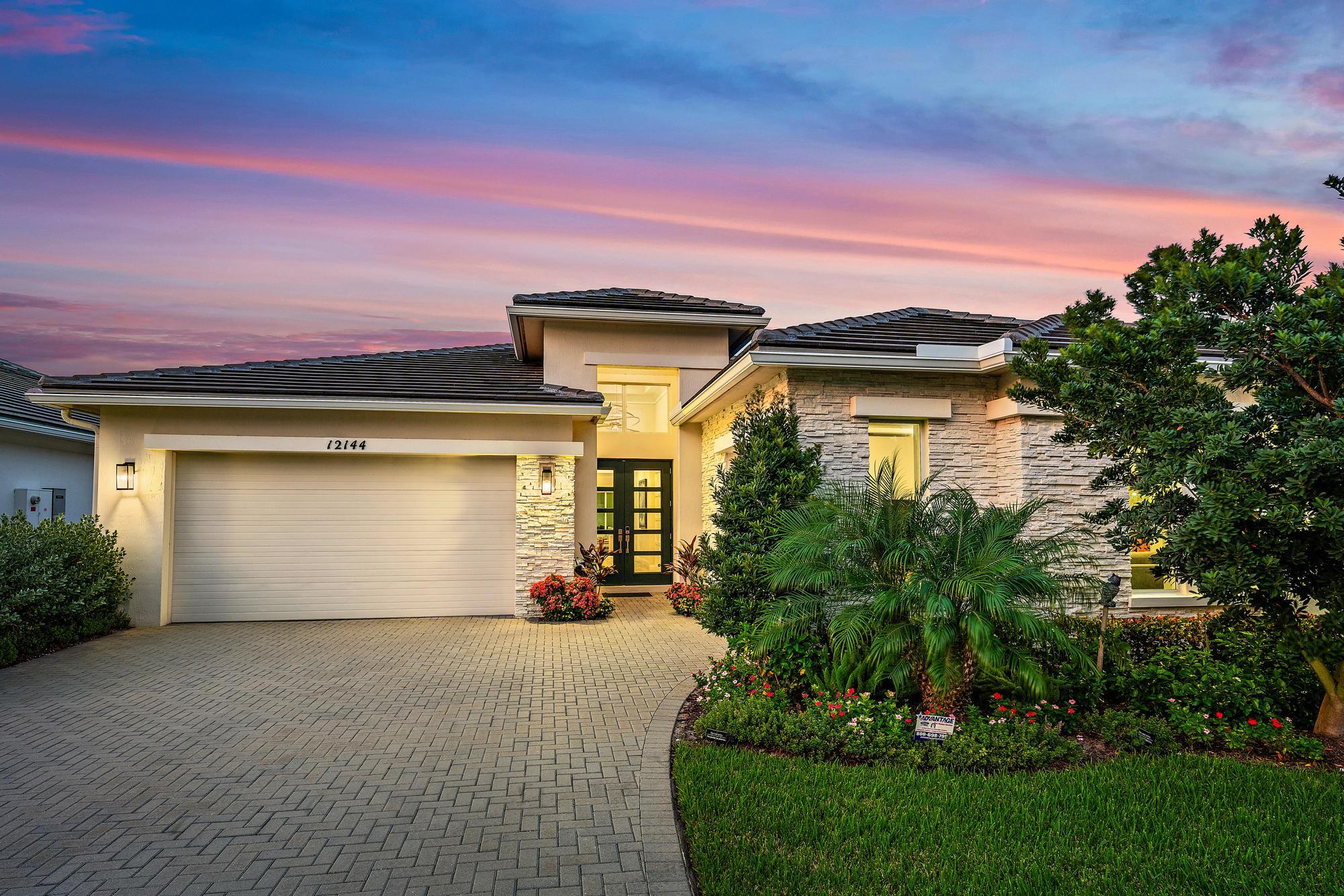 Palm Beach Gardens photo 1