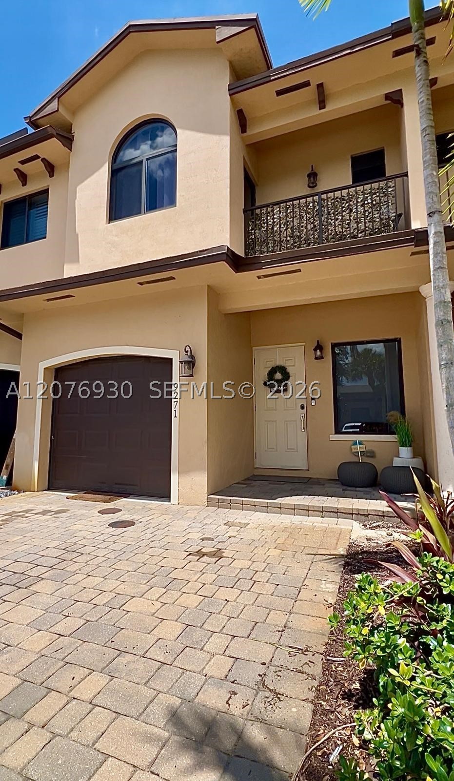 Pembroke Pines photo 1