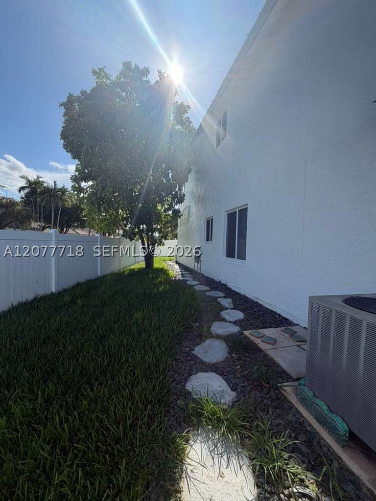 Pembroke Pines photo 2