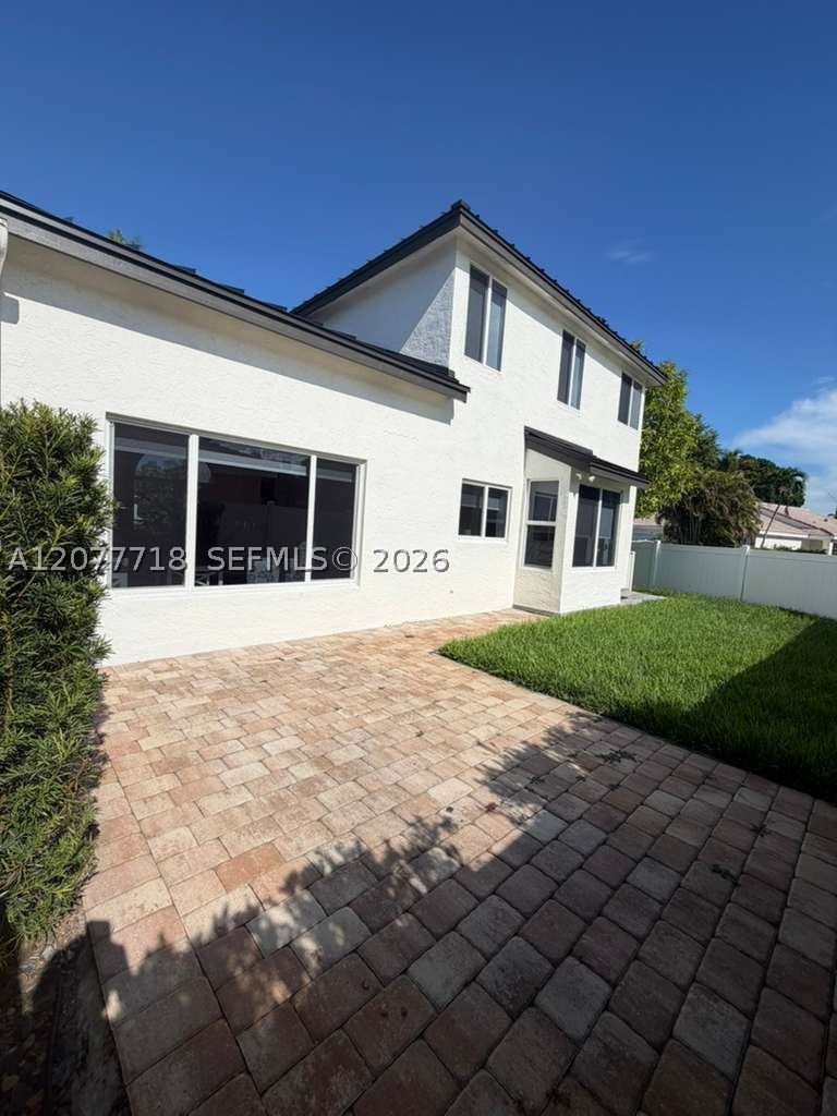 Pembroke Pines photo 3