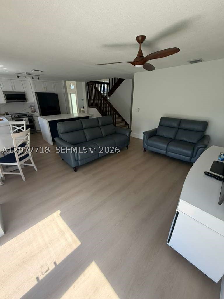 Pembroke Pines photo 5