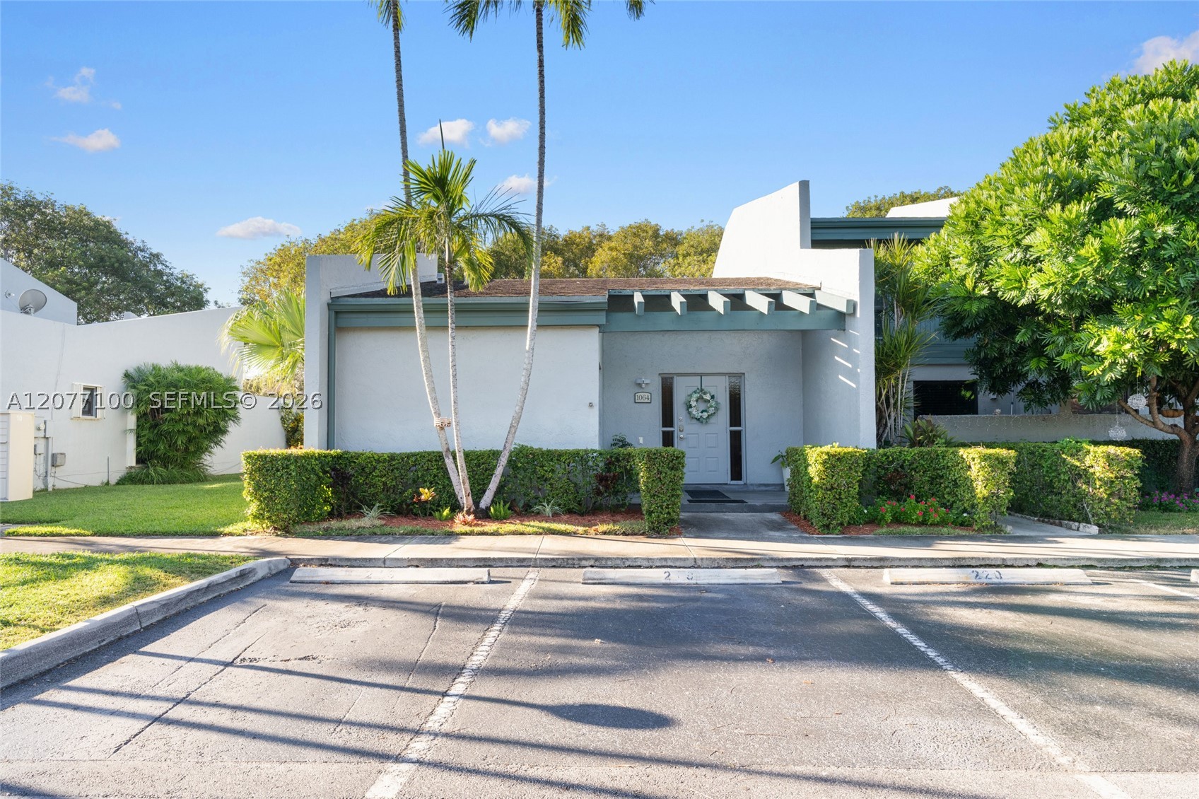 Pembroke Pines photo 3