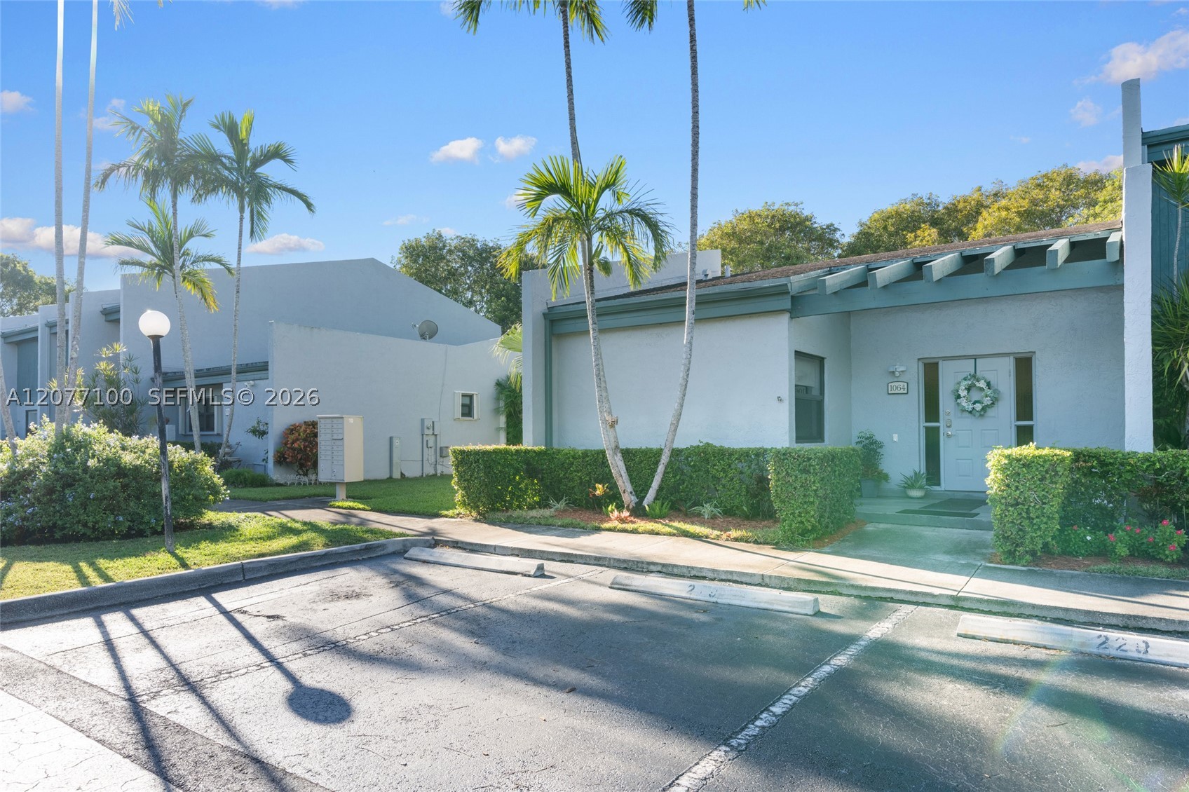 Pembroke Pines photo 4