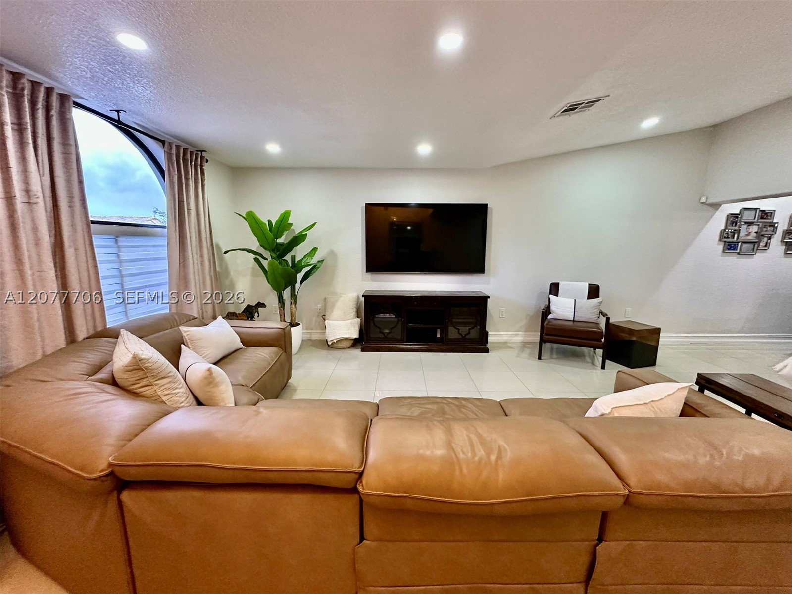 Miami Lakes photo 4