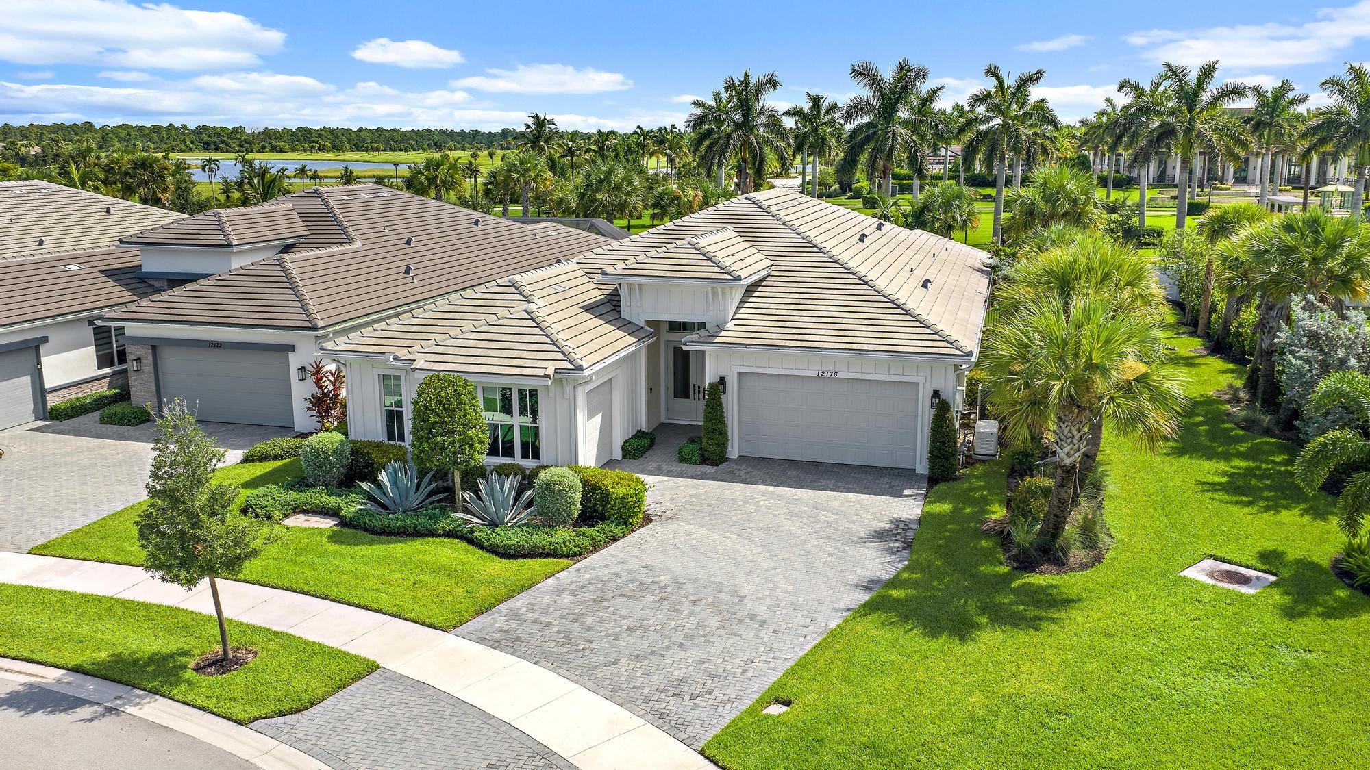 Palm Beach Gardens photo 1