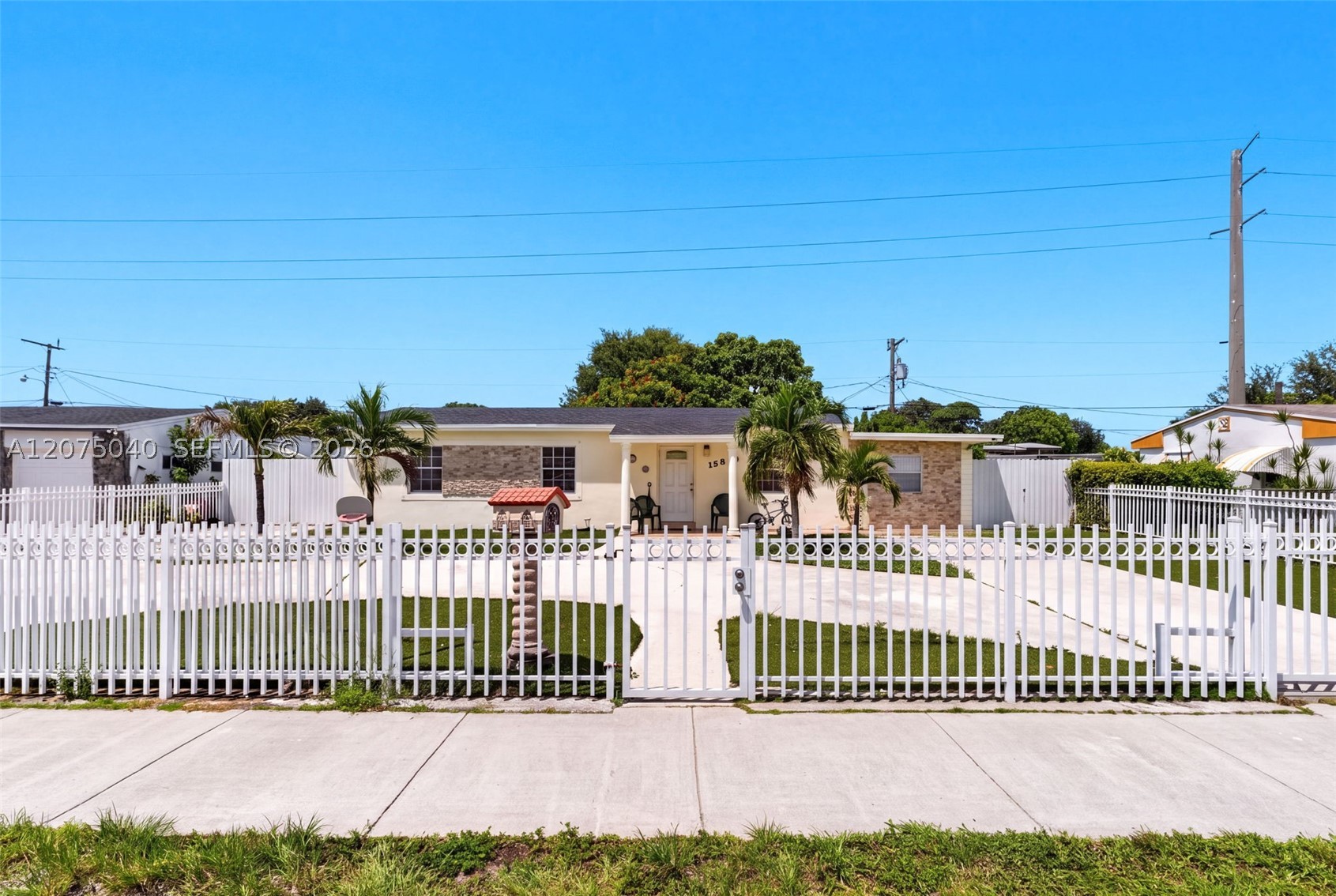 Miami Gardens photo 1