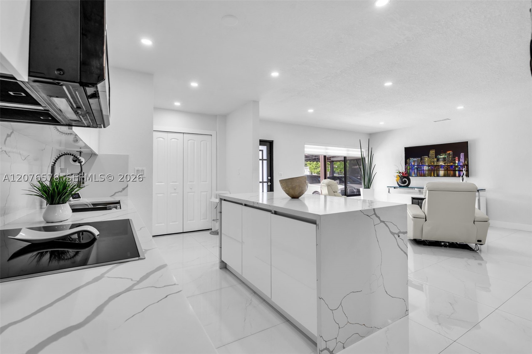 Hialeah photo 3