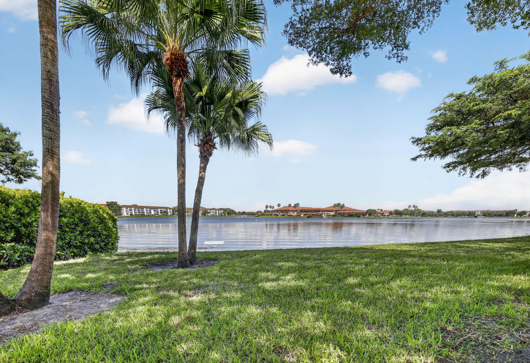 Pembroke Pines photo 1