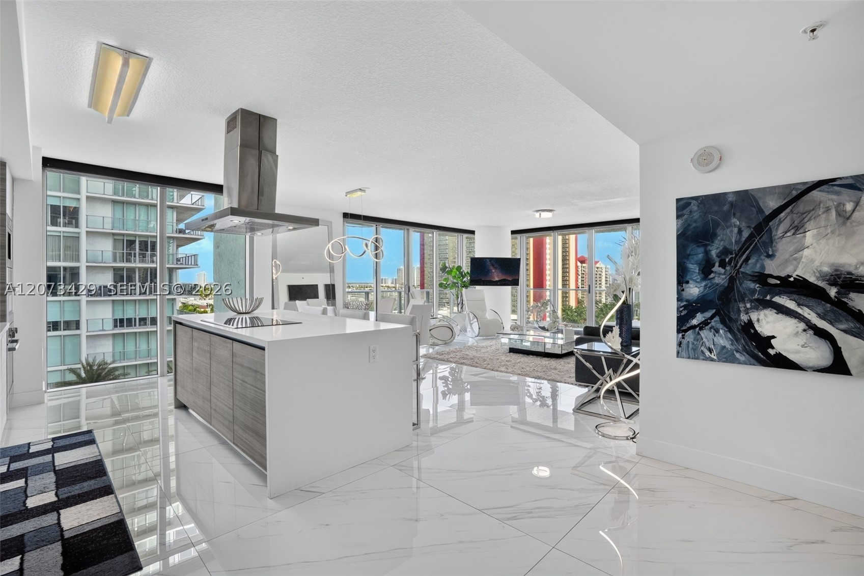 Sunny Isles Beach photo 2