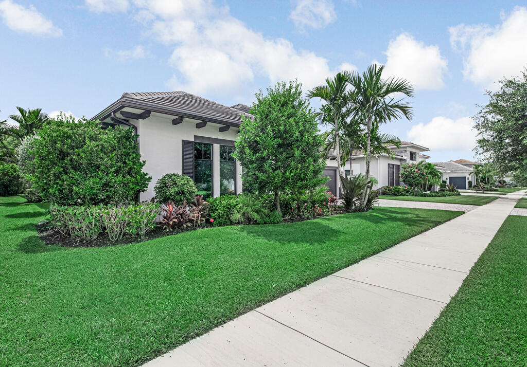 Palm Beach Gardens photo 2