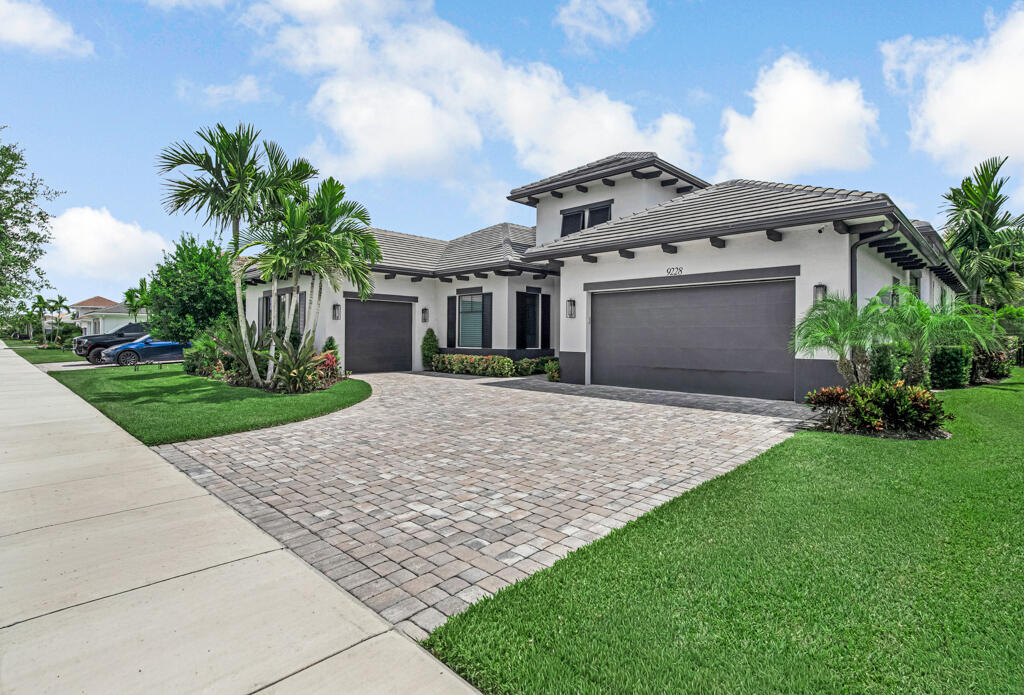 Palm Beach Gardens photo 3