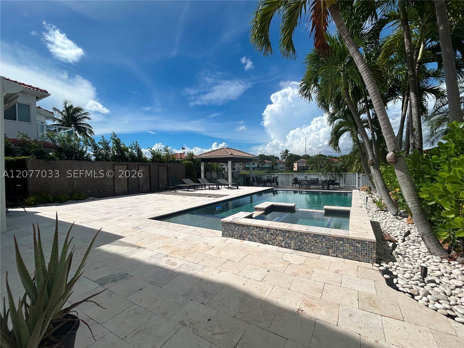 Doral photo 3