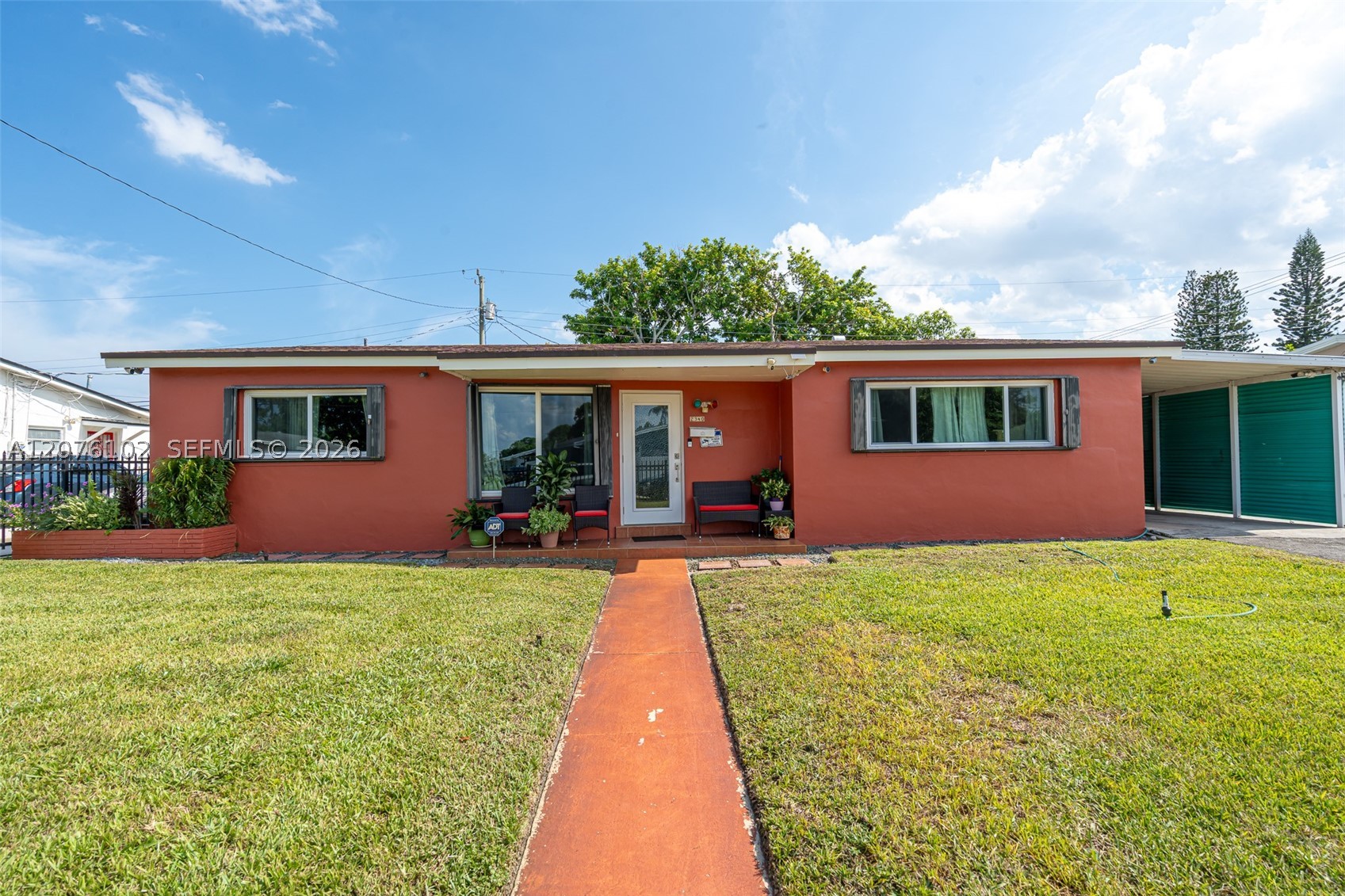 Miami Gardens photo 1