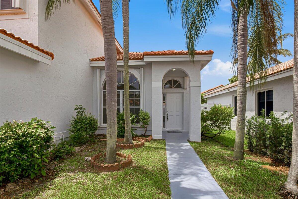 Pembroke Pines photo 2