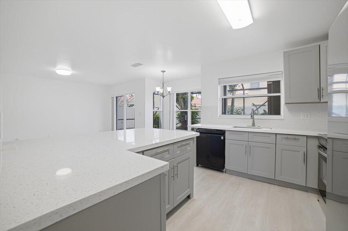 Pembroke Pines photo 5