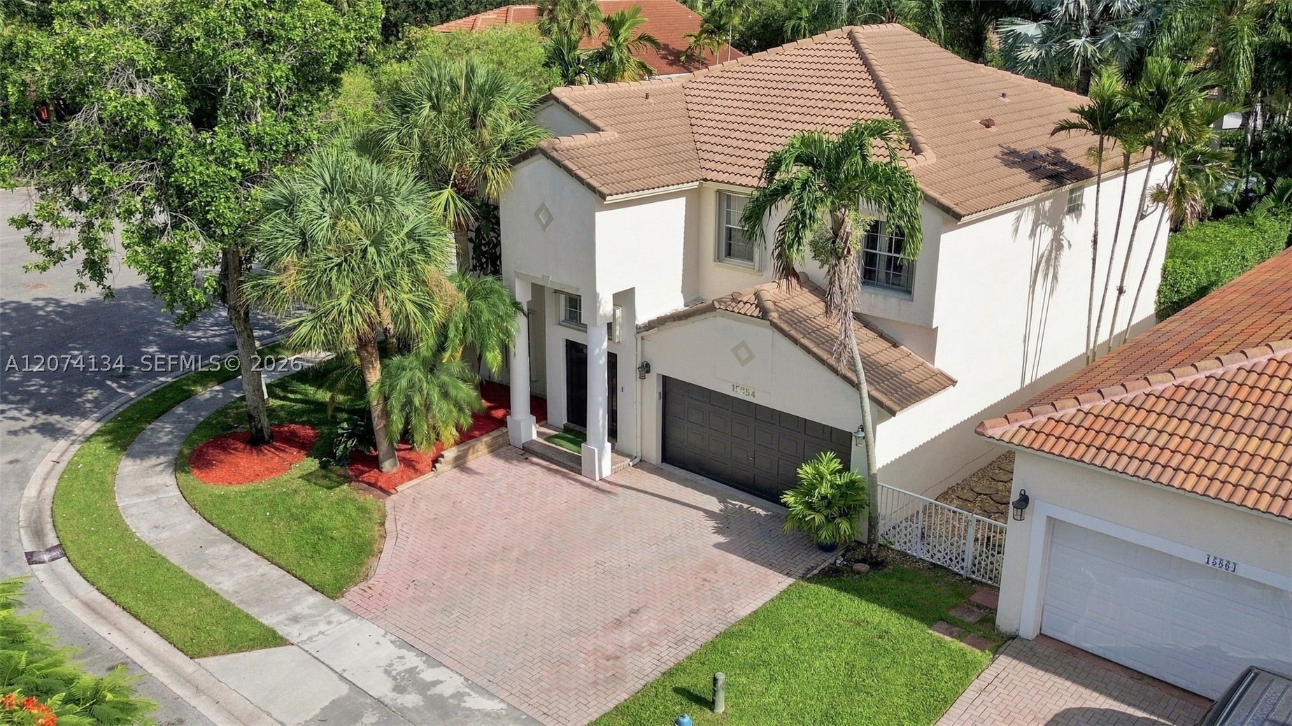 Pembroke Pines photo 3