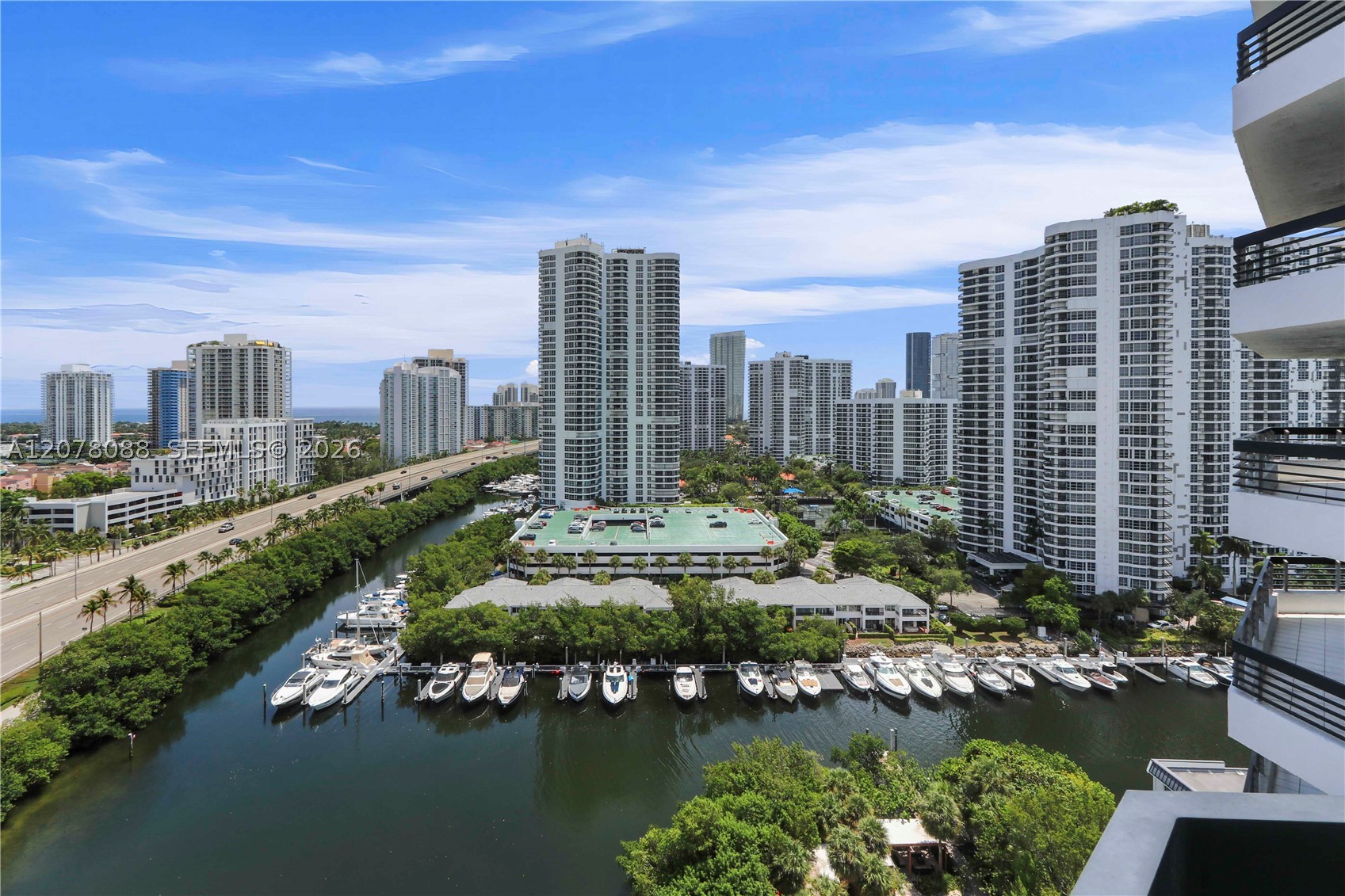 Aventura photo 4