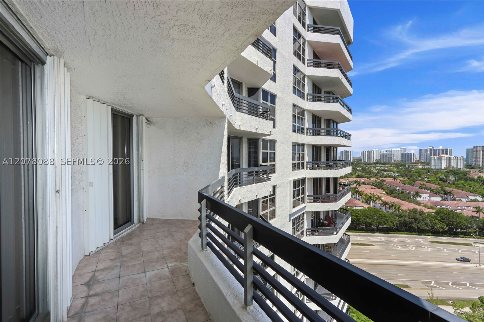 Aventura photo 5