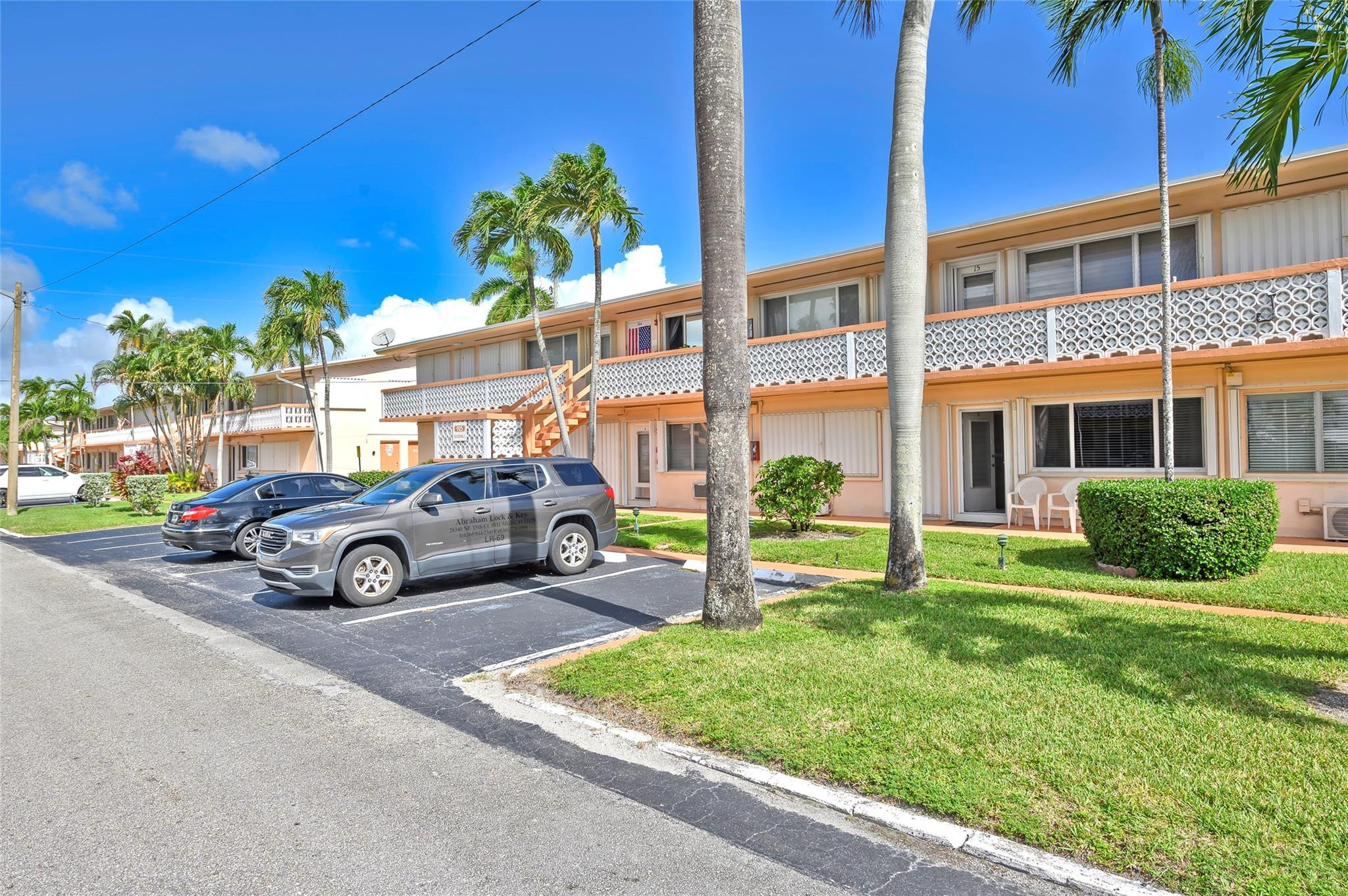 Hallandale Beach photo 4