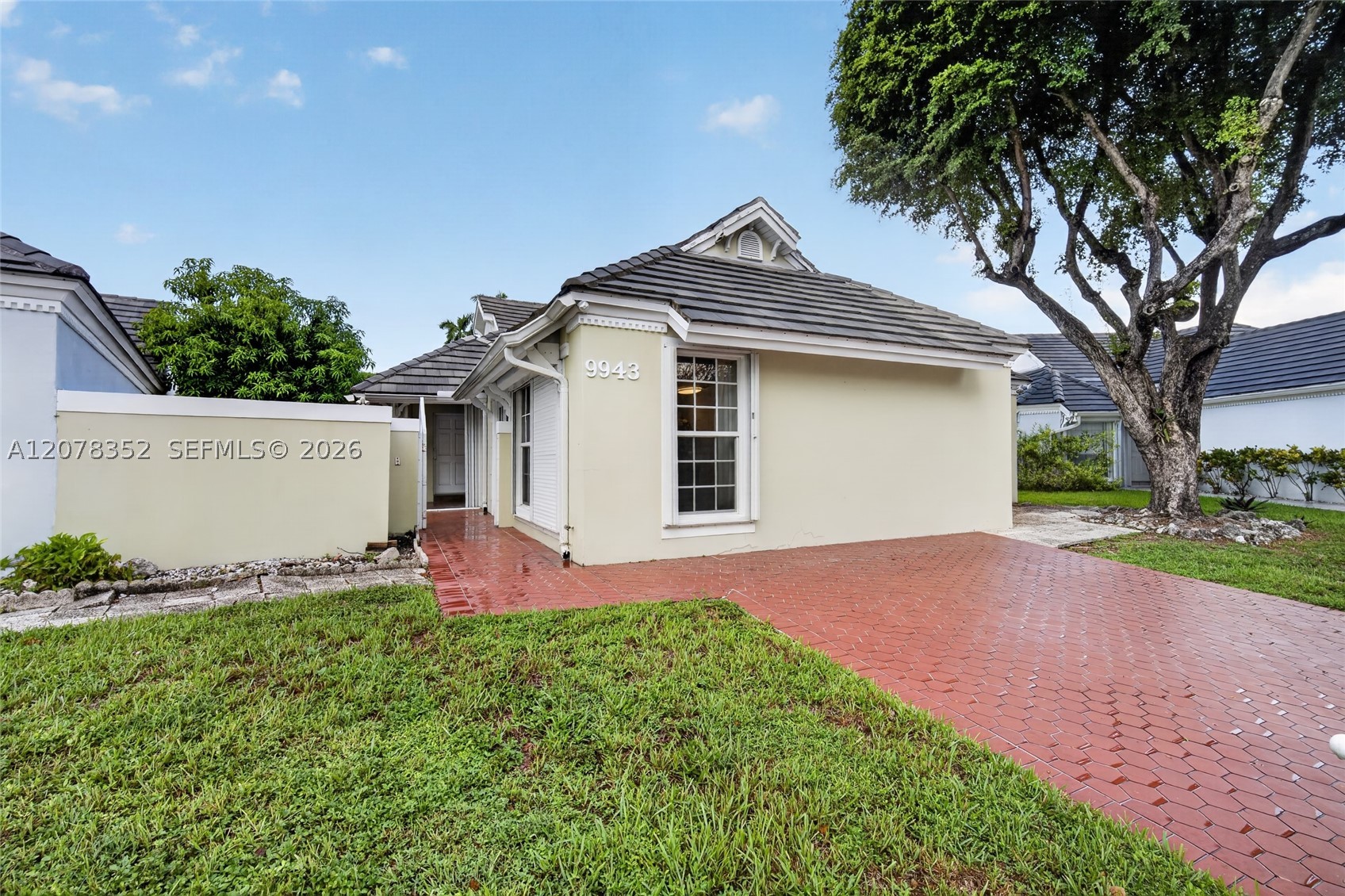 Doral photo 3
