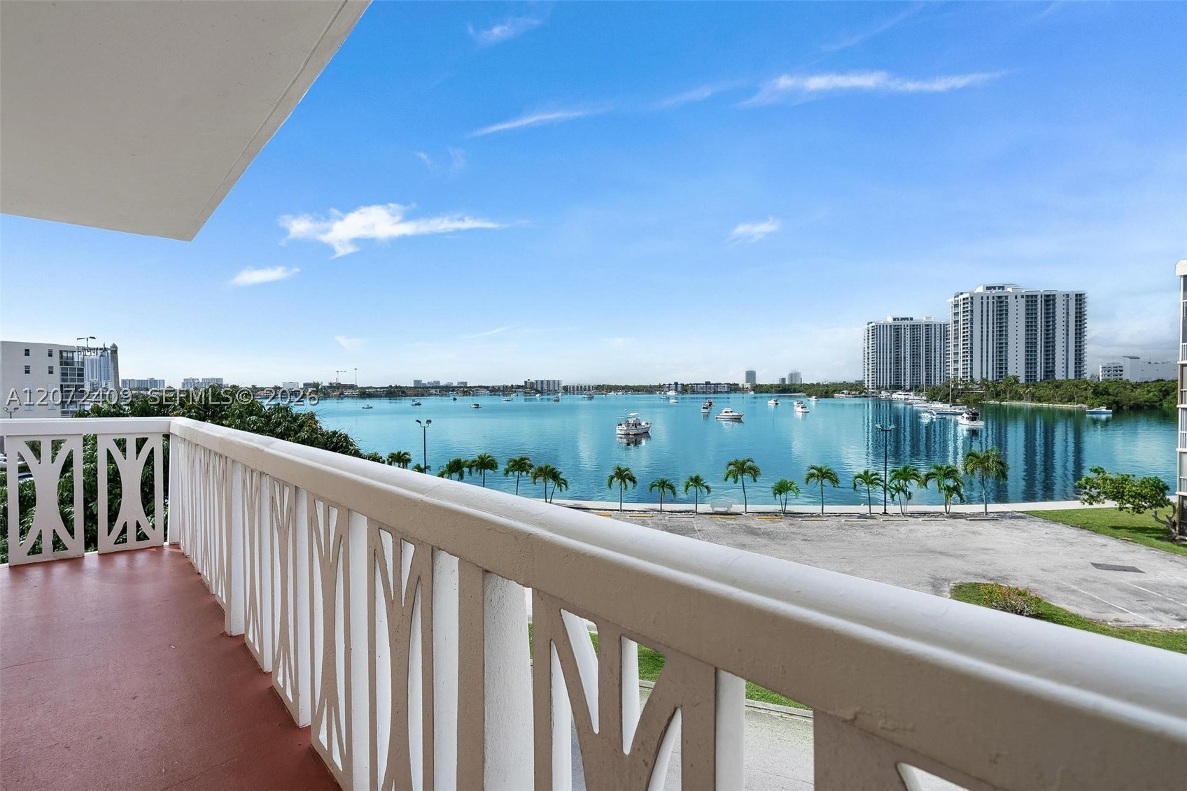 Aventura photo 3