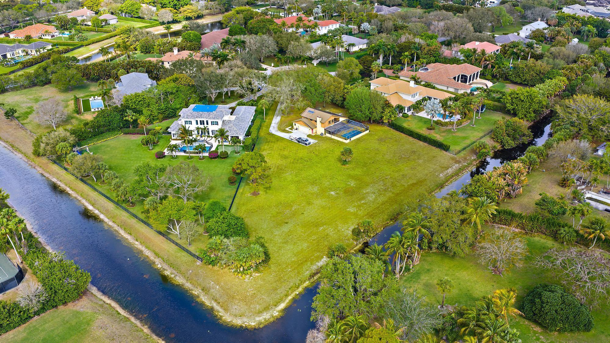 Palm Beach Gardens photo 3