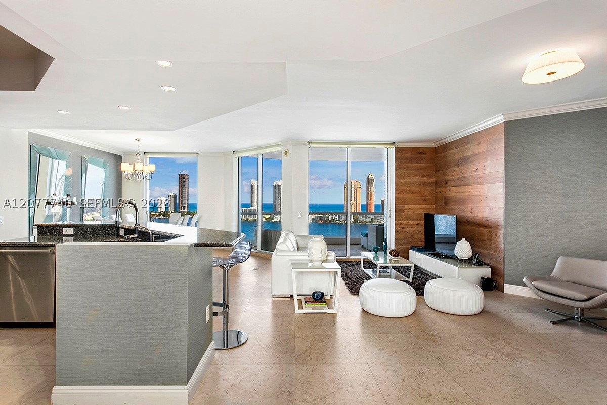 Aventura photo 1