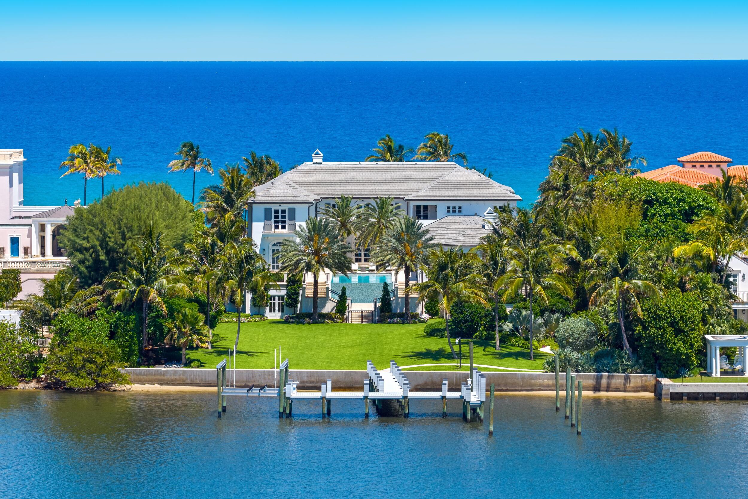 Palm Beach photo 1