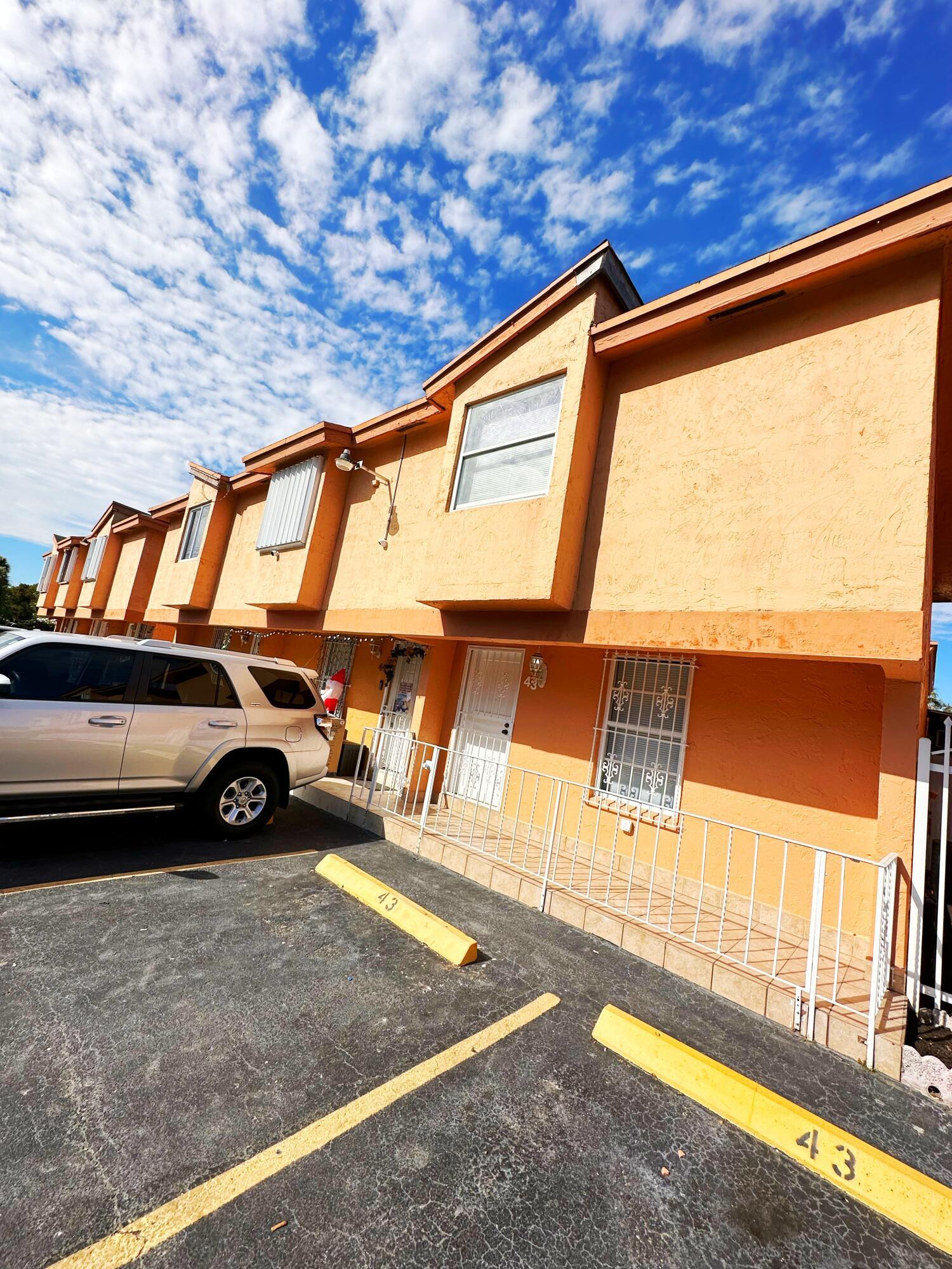 Hialeah photo 2