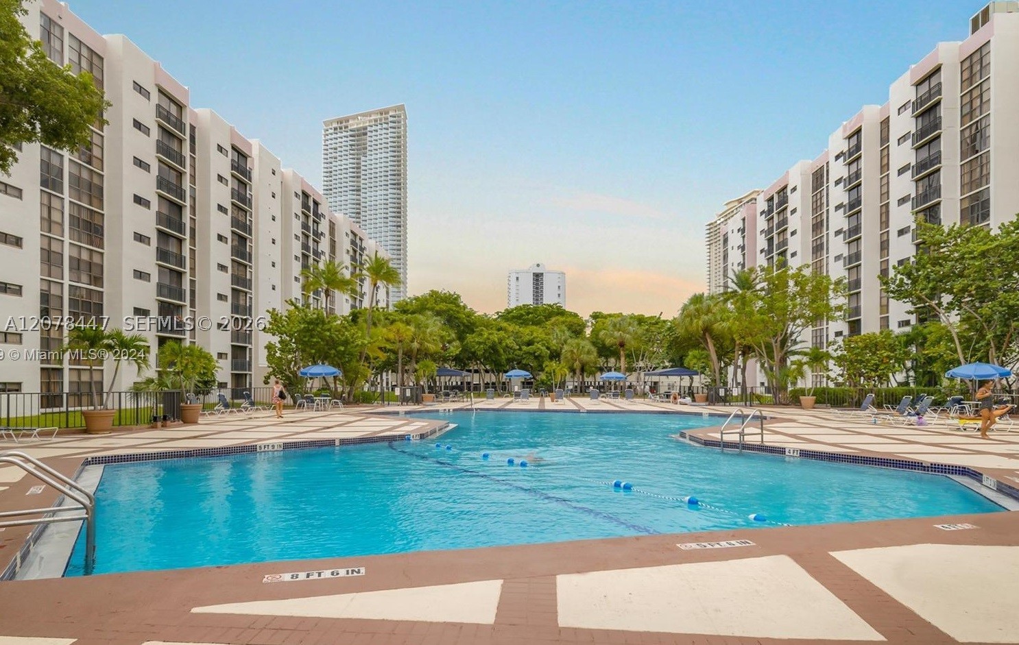 Sunny Isles Beach photo 2