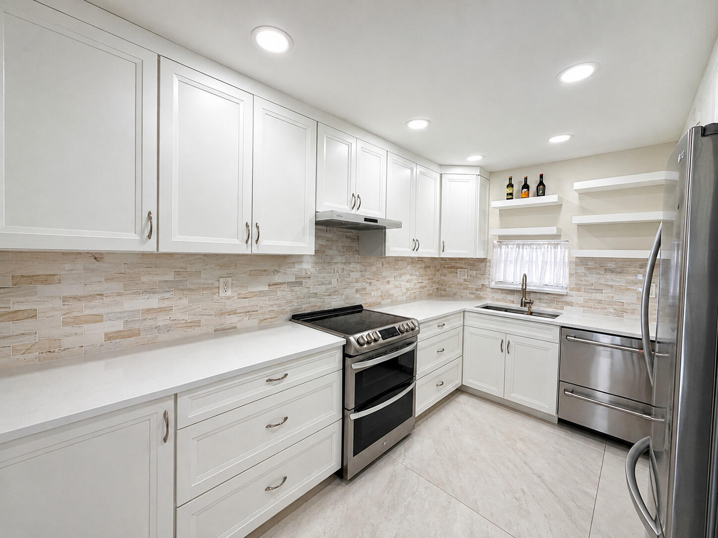 Pembroke Pines photo 2