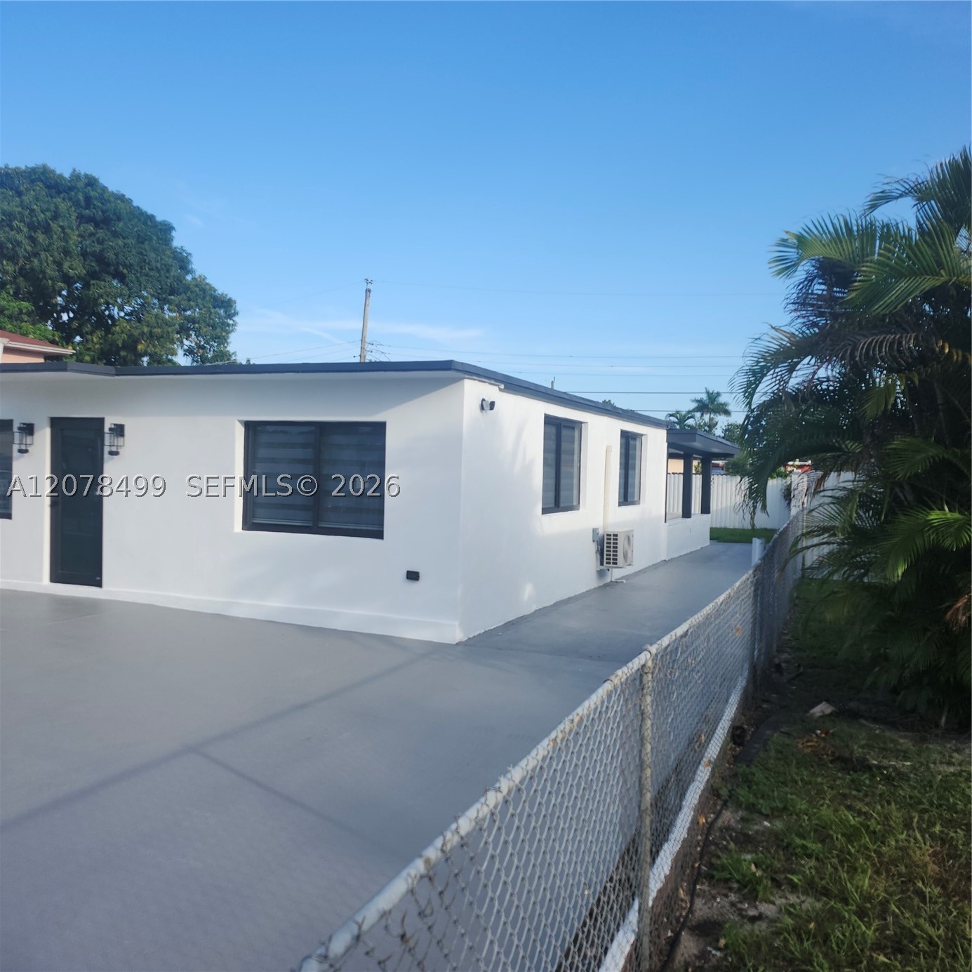 Hialeah photo 3