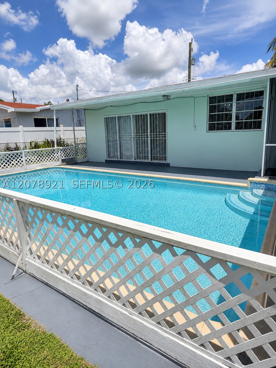 Miami Gardens photo 1
