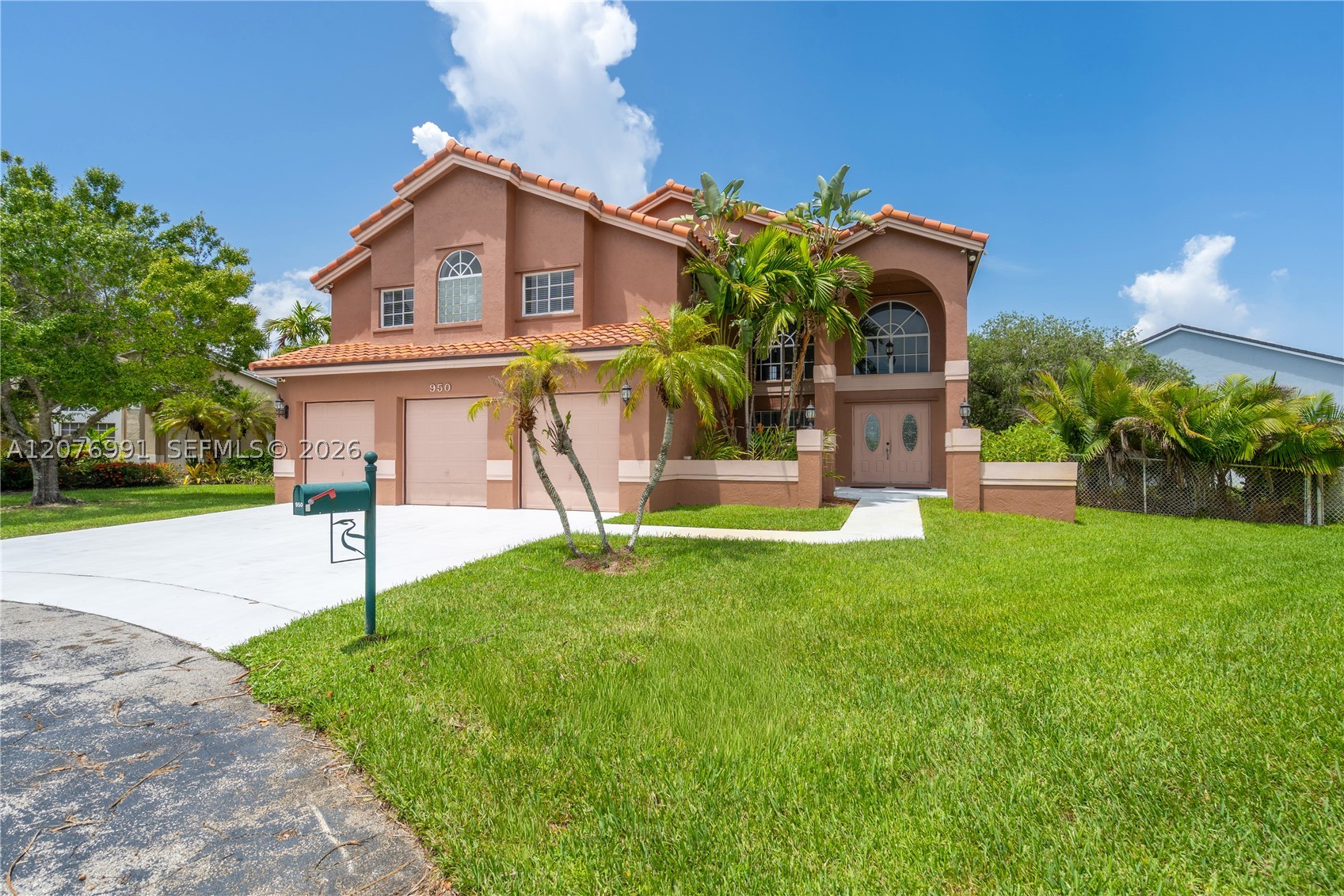Pembroke Pines photo 1
