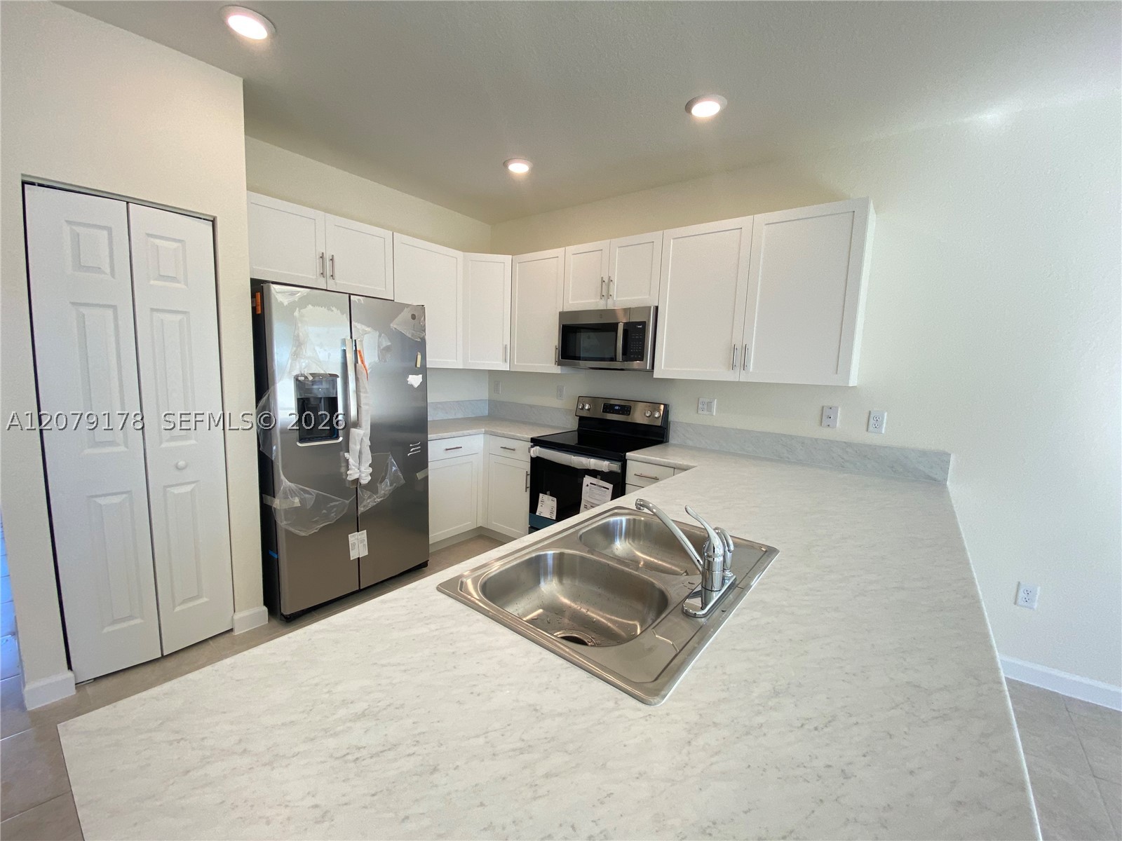 Hialeah photo 5