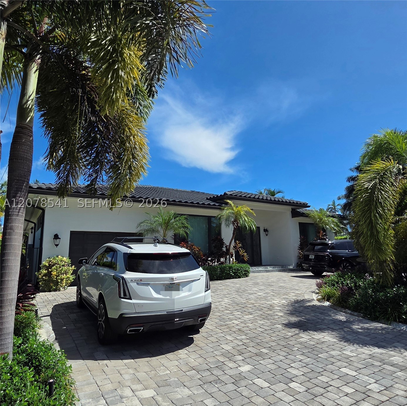 Sunny Isles Beach photo 1