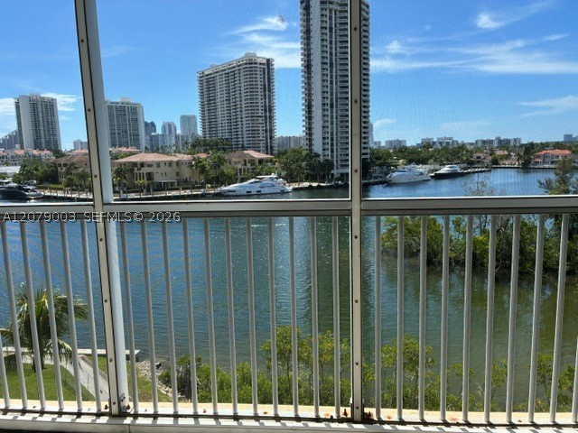 Aventura photo 3