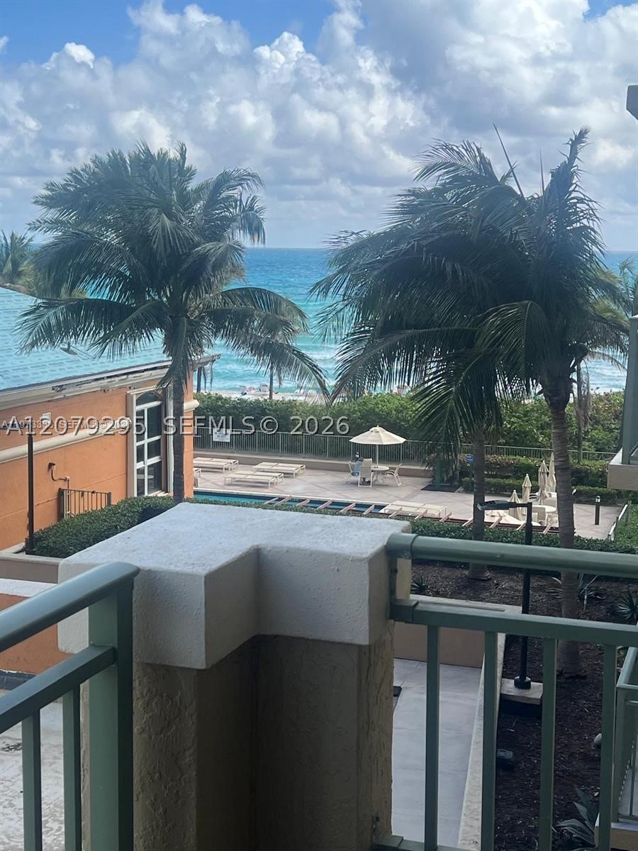 Hallandale Beach photo 3